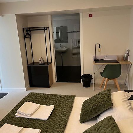 Hotel Le Saint Patrice Bayeux Kültér fotó