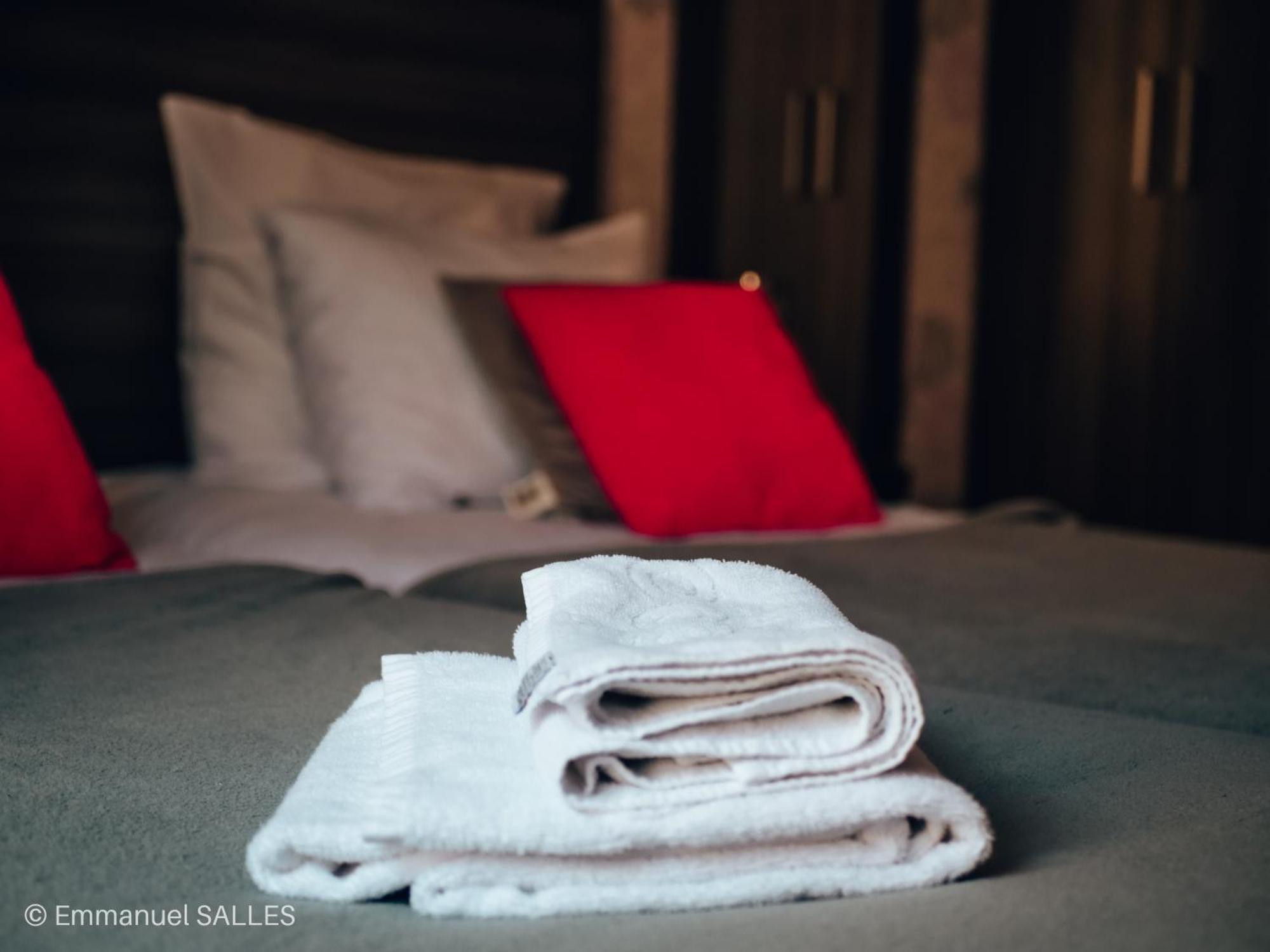 Hotel Le Saint Patrice Bayeux Kültér fotó